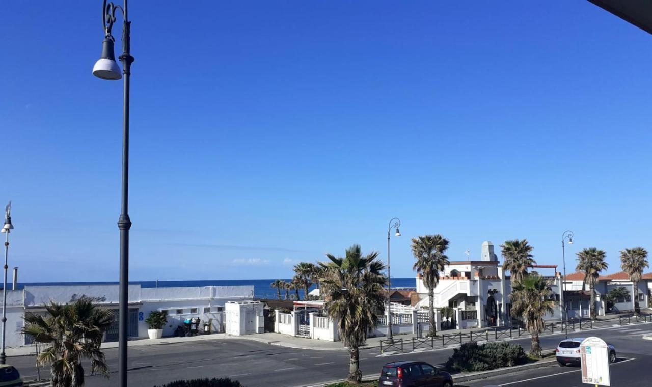 Rome Sea Apartment ลิโด ดิ ออสเตีย ภายนอก รูปภาพ