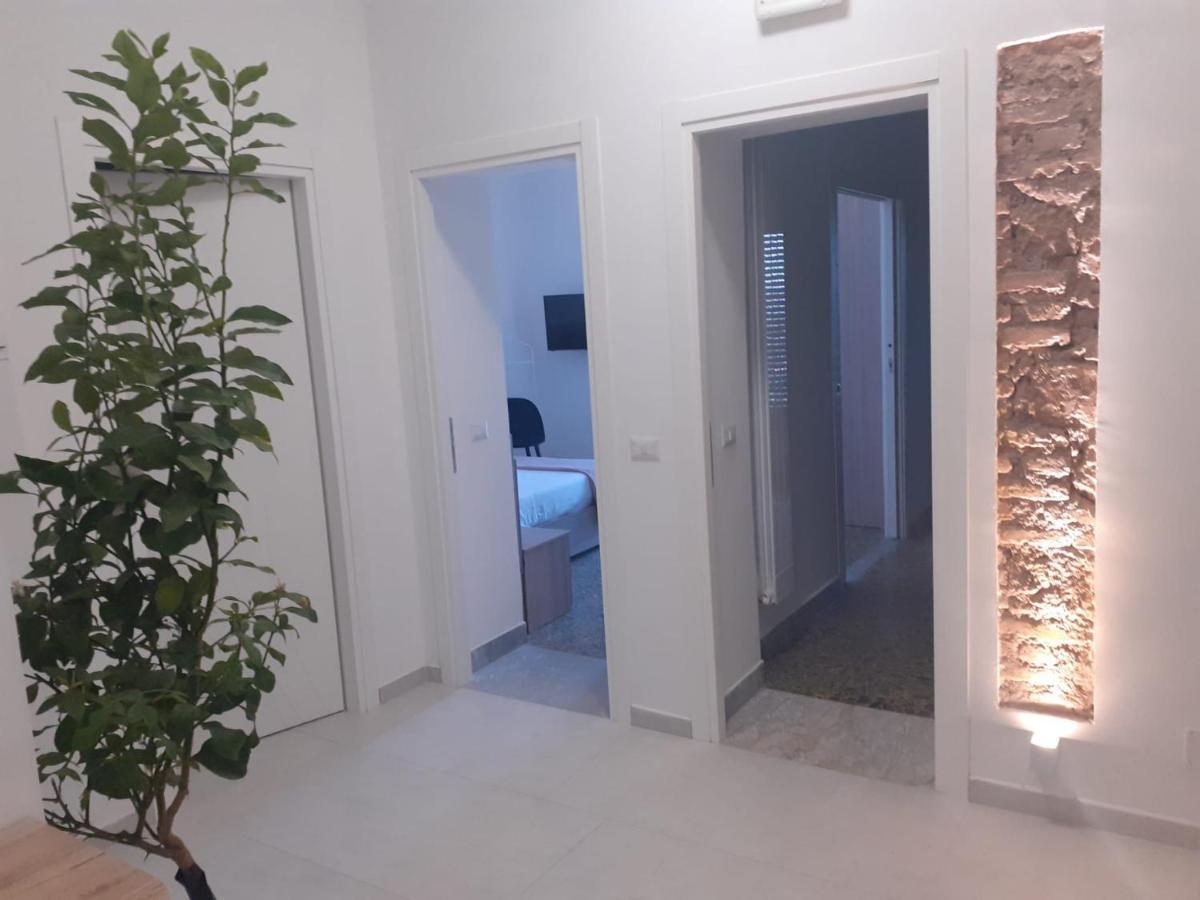Rome Sea Apartment ลิโด ดิ ออสเตีย ภายนอก รูปภาพ