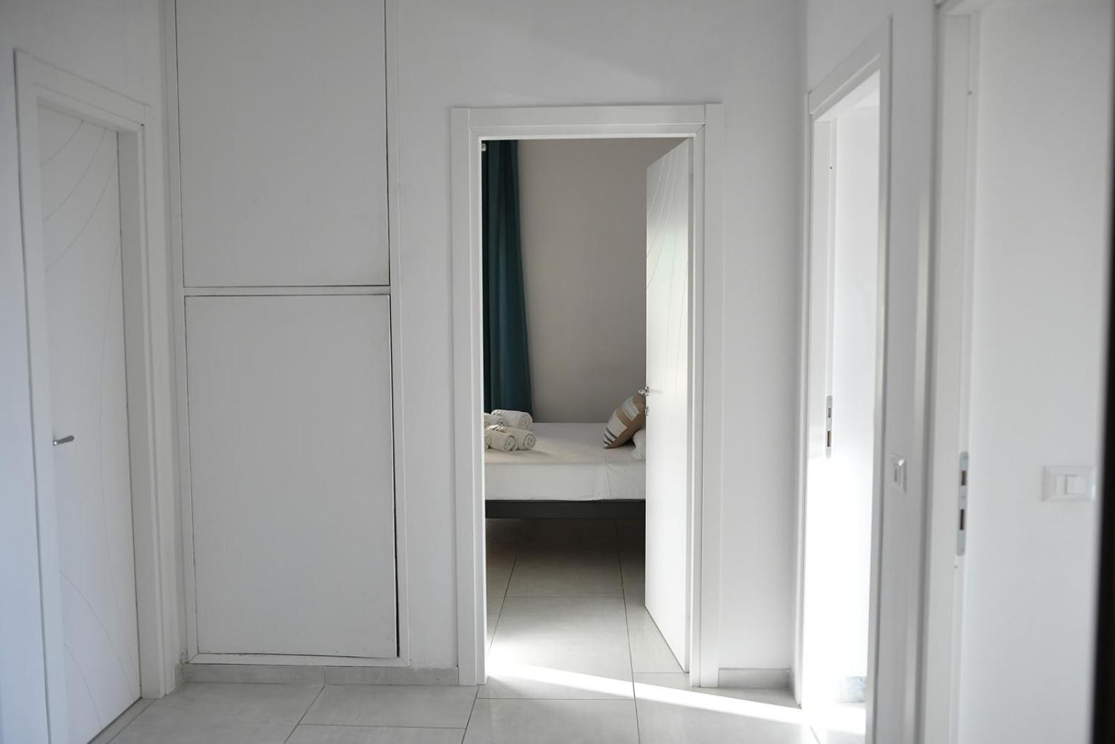 Rome Sea Apartment ลิโด ดิ ออสเตีย ภายนอก รูปภาพ