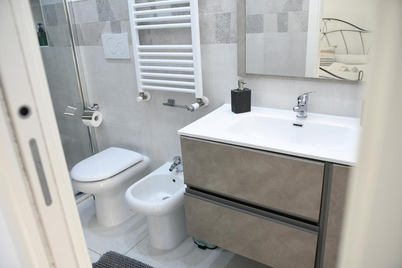Rome Sea Apartment ลิโด ดิ ออสเตีย ภายนอก รูปภาพ