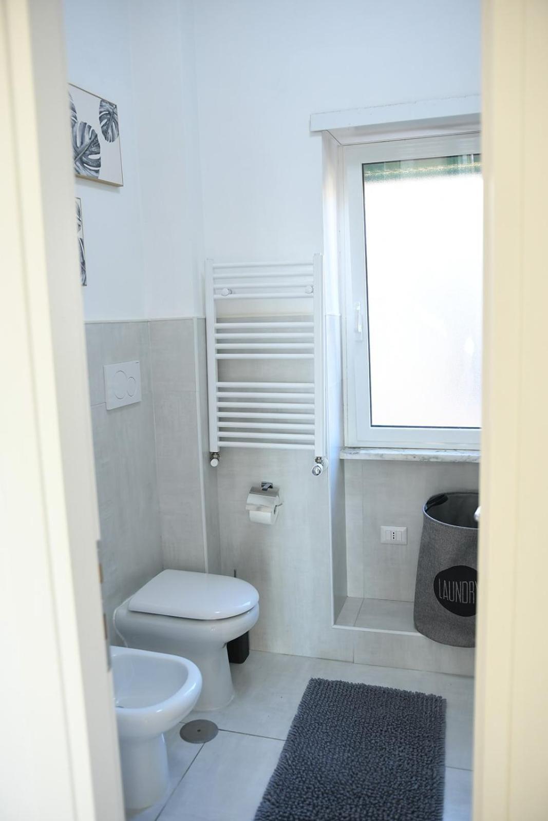 Rome Sea Apartment ลิโด ดิ ออสเตีย ภายนอก รูปภาพ
